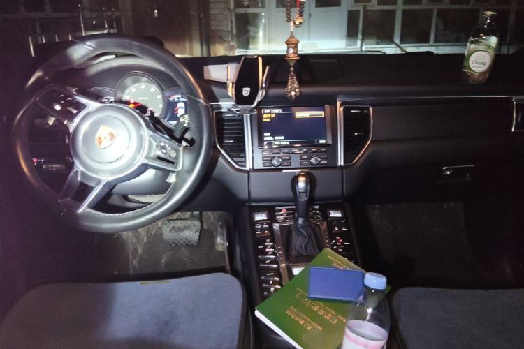 Used Porsche Macan 2014 Macan 2.0T
