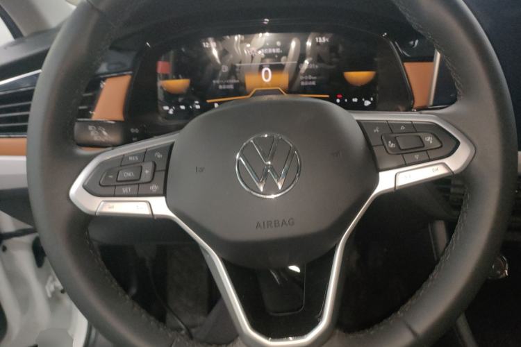 Used Volkswagen Bora 2025 Facelifted 200TSI DSG Yuexing Navigation Edition
