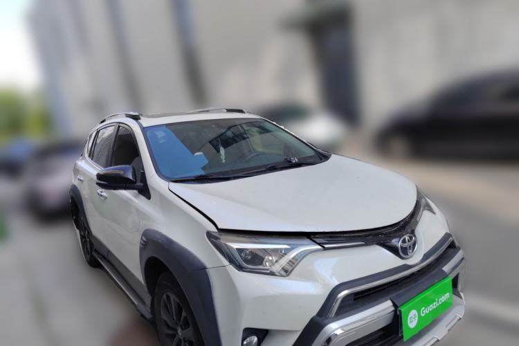 Used Toyota RAV4 2019 2.0L CVT Two-Wheel Drive Fashion X Limited Edition China V Standard
