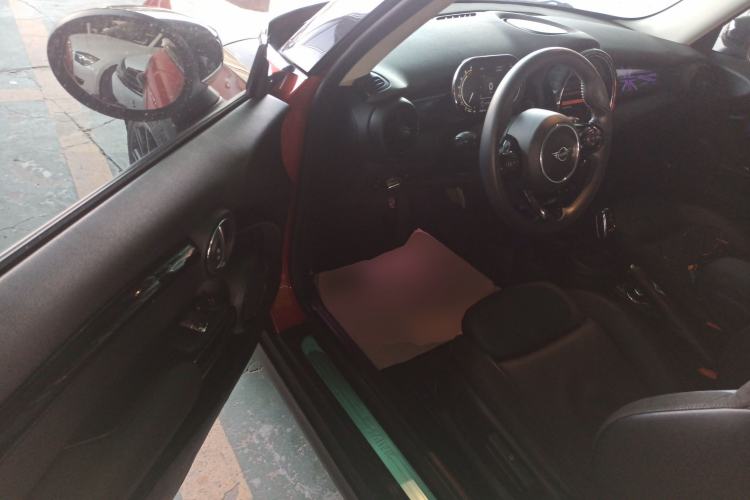 Used MINI MINI 2021 1.5T COOPER Artist