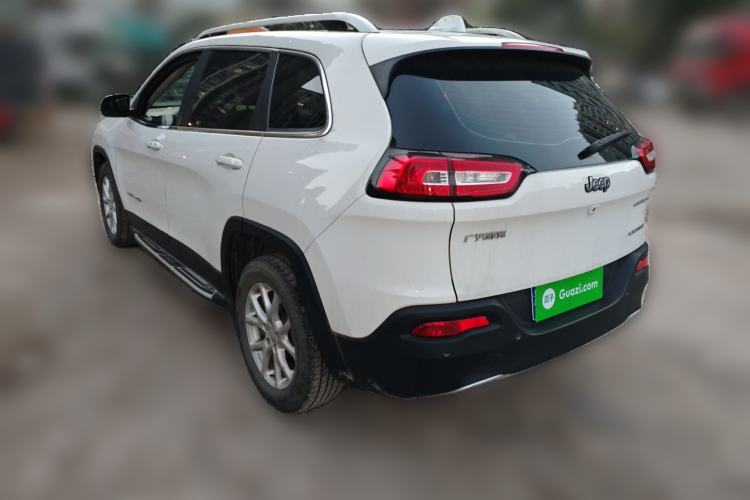 Used Jeep Cherokee 2017 2.0L Superior Edition