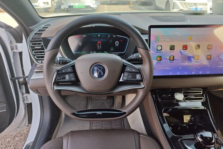 Used BYD Han 2022 EV Genesis Edition 715KM Front-Wheel-Drive Prestige Model
