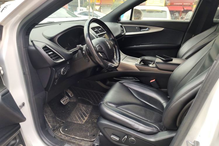 Used Lincoln MKX 2017 2.0T Two-Wheel Drive Deluxe Edition