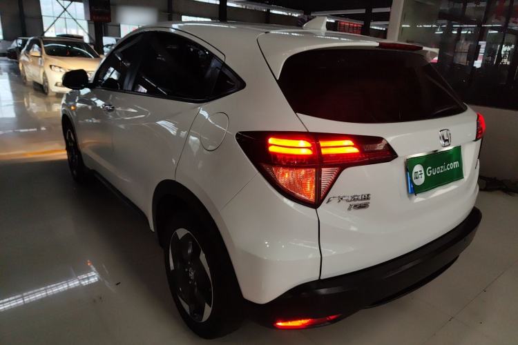 Used Honda Vezel 2017 1.8L CVT Front-Wheel Drive Pioneer Edition
