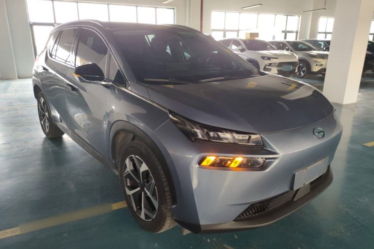 Used AION V 2024 Plus 70 Star Edition Ternary Lithium Front Right 45 Deg