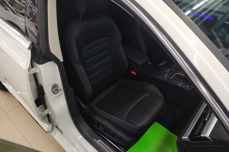 Used Volkswagen FAW-Volkswagen CC 2024 380TSI Striking All-Encompassing Edition