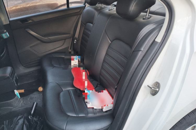 Used Volkswagen Santana 2015 1.6L Manual Fashion Edition Left Rear Seat