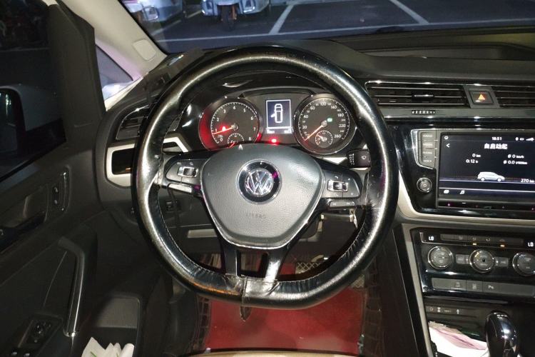 Used Volkswagen Touran 2018 Volkswagen Touran L 280TSI DSG Comfort Edition 7 Seats China V Emission Standard