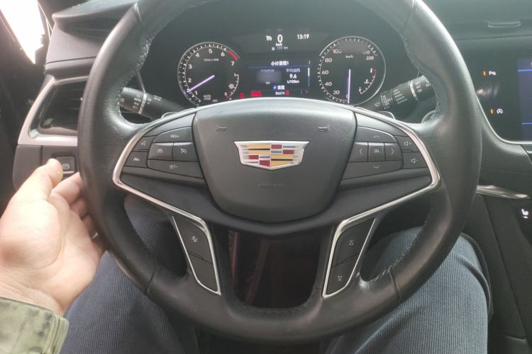 Used Cadillac XT5 2021 28T Luxury Model
