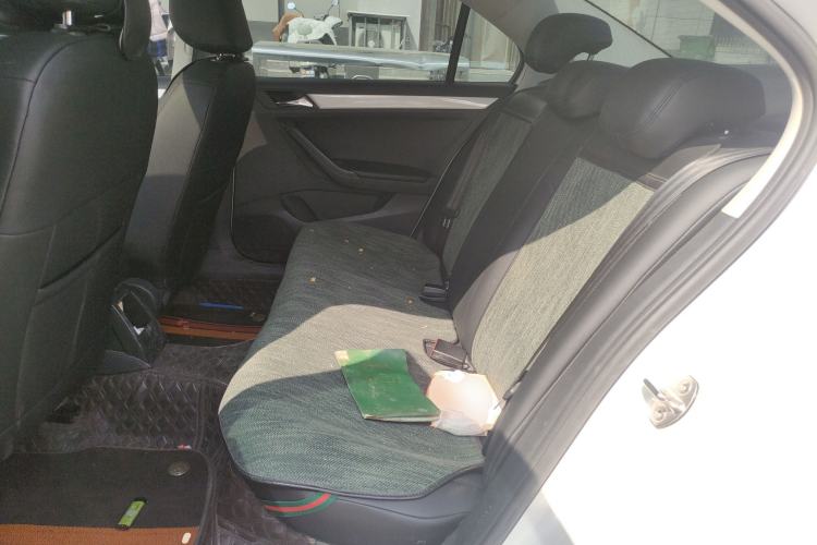 Used Volkswagen Jetta 2015 Value Edition 1.6L Automatic Comfort Version