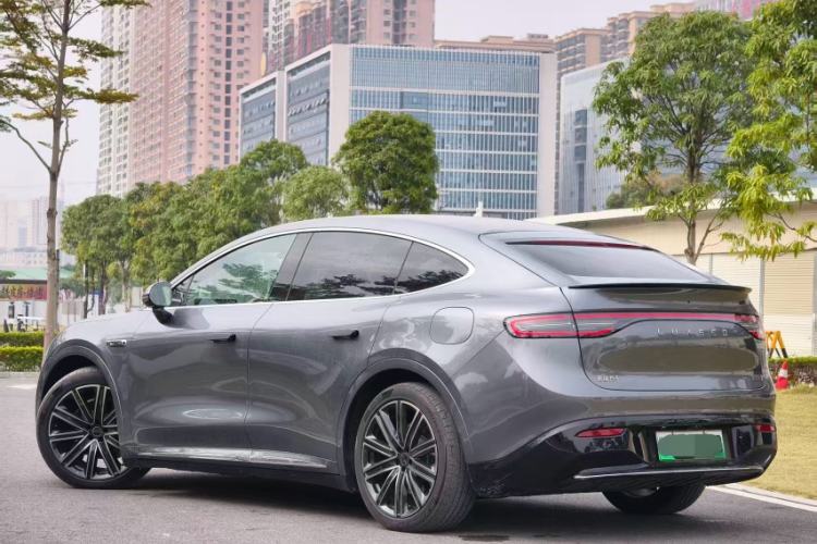 Used Hima Luxeed R7 2024 All-Electric 667 km Max
