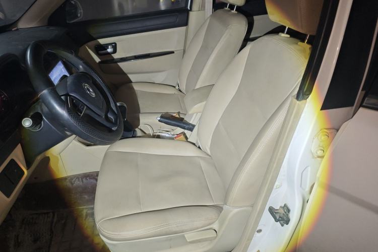 Used Dongfeng Fengon 370 2016 1.5L Manual Elite Home Edition 7-Seater
