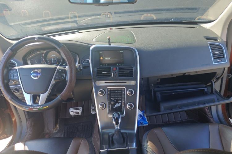 Used Volvo XC60 2015 T5 AWD Smart Drive Edition Steering Wheel