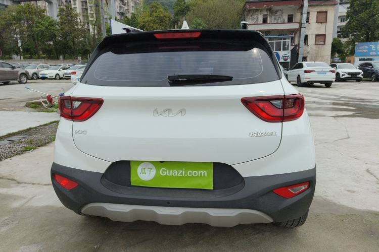 Used Kia kx1 Stonic 2021 1.4L CVT Sunroof Model
