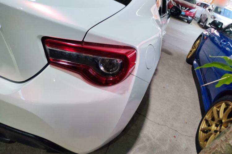 Used Toyota 86 2017 2.0L Manual Luxury Version