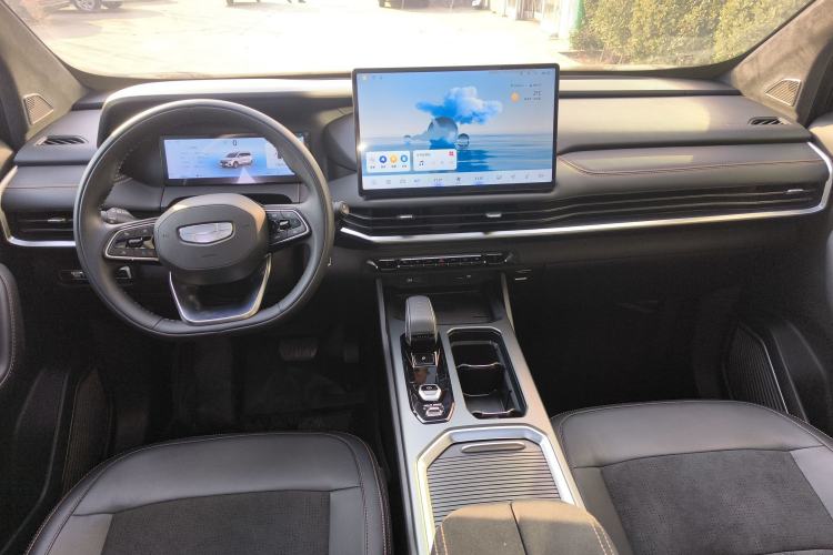 Used Geely Auto Haoyue L 2025 2.0T DCT Luxury Edition