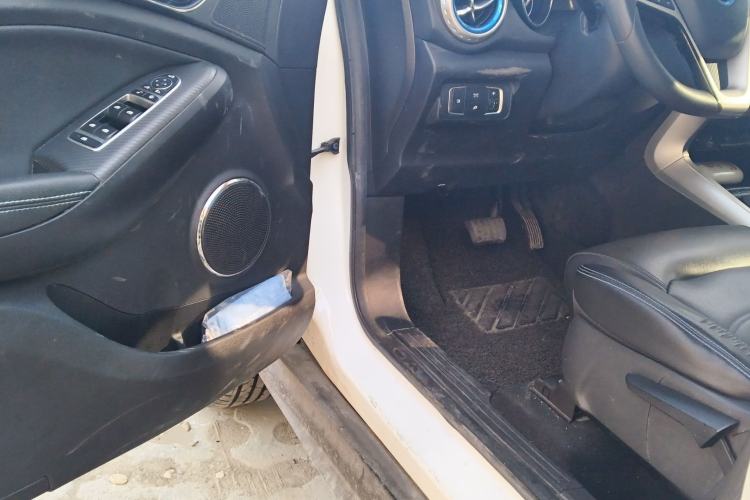 Used BYD Yuan New Energy 2019 EV360 Smart Connect Elite Model Driver Seat