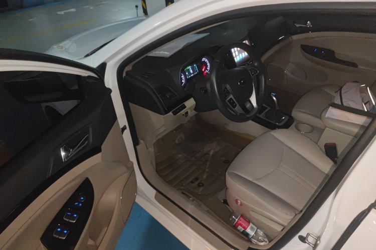 Used BYD e5 2017 300 Prestige Edition