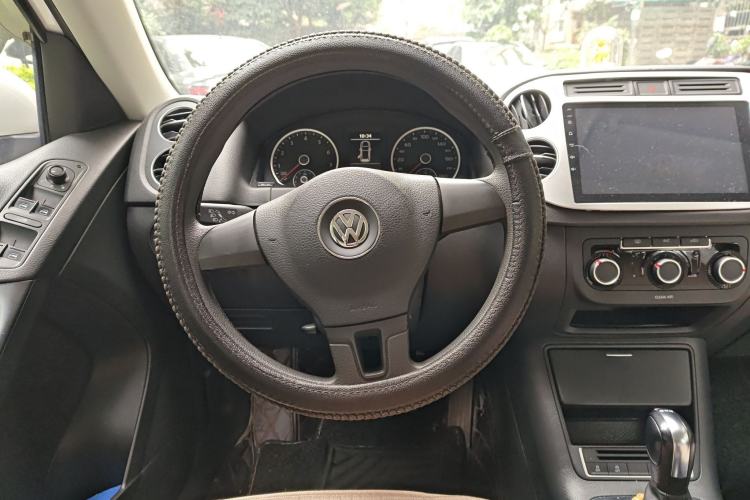 Used Volkswagen Tiguan 2016 280TSI Automatic Two-Wheel-Drive Silk Road Style Edition Steering Wheel