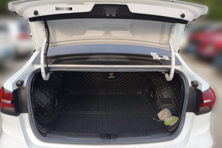 Used Roewe i5 2021 1.5L CVT Diamond Edition Trunk