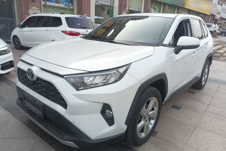 Used Toyota RAV4 2022 2.0L CVT Two-Wheel Drive Fashion Edition