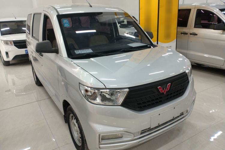 Used Wuling Hongguang V 2022 1.5L Jingqu Version Hydraulic Power Steering LAR