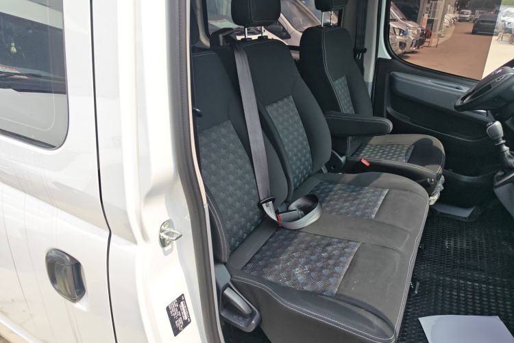 Used SAIC MAXUS Xintu V80 2023 2.0T Manual Classic Aoyuntong Short Wheelbase Ultra-Low Roof 5/6-Seater