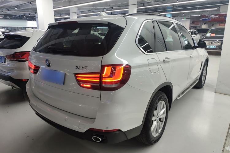 Used BMW X5 2015 xDrive28i Rear Right 45 Deg
