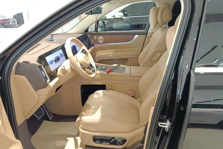 Used Hima AITO M9 2025 Extended-Range Ultra Version 52 kWh 6-Seater
