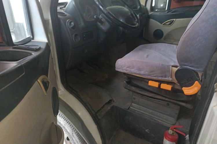 Used Iveco Power Daily 2013 2.5T-A37 Dual-Purpose Low-Roof Van
