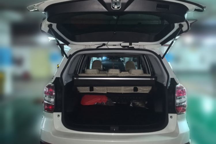 Used Subaru Forester 2013 2.5i Automatic Luxury Edition Trunk