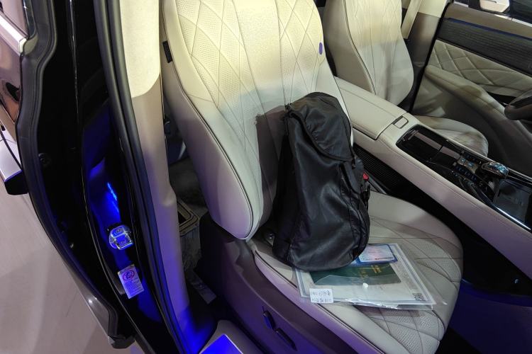 Used Denza D9 2022 DM-i 970 Four-Wheel Drive Flagship Model