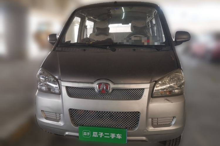 Used BAIC Weiwang 306 2011 1.3L base model 7 seats Front