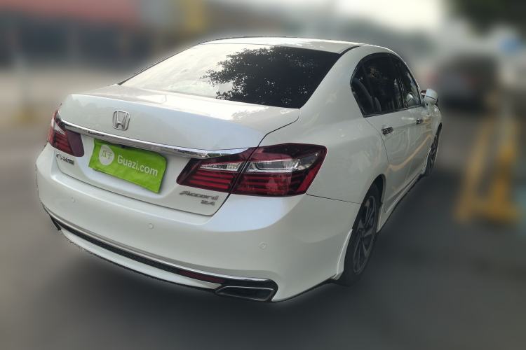 Used Honda Accord 2016 2.4L Luxury Edition Rear Right 45 Deg