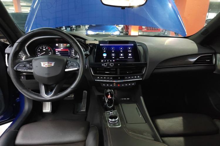 Used Cadillac CT5 2020 Revised 28T Platinum Sport Edition Center Console