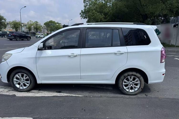 Used Jinbei 750 2015 1.5L Deluxe Model
