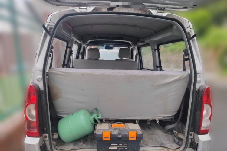 Used Wuling Rongguang 2014 1.2L S Standard Model Trunk