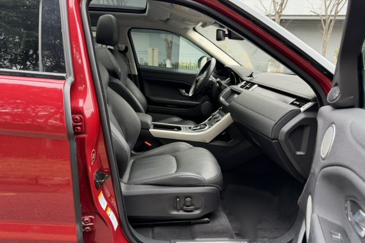 Used Land Rover Range Rover Evoque 2018 240 PS SE Smart Brilliance Edition