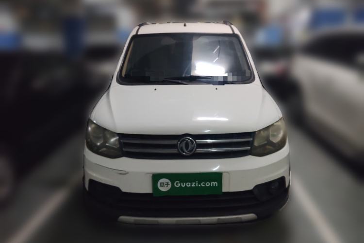 Used Dongfeng Fengon 360 2015 1.3T Diesel Manual Luxury 7-Seater
