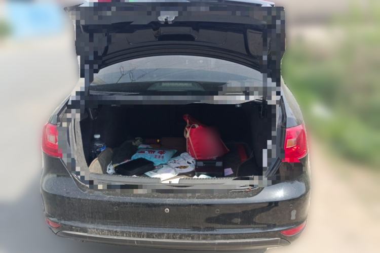 Used Volkswagen Sagitar 2014 1.6L Automatic Comfort Model Trunk