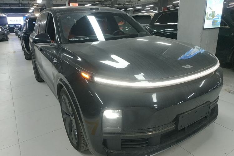 Used Li Auto L8 2025 Ultra Smart Refreshed Edition
