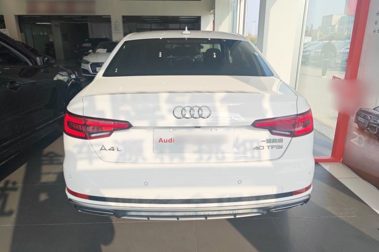 Used Audi A4L 2019 40 TFSI Fashion Edition China VI Emission Standard
