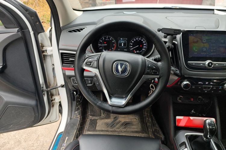 Used CHANGAN CS55 2018 1.5T Manual Colorful Model China V Standard
