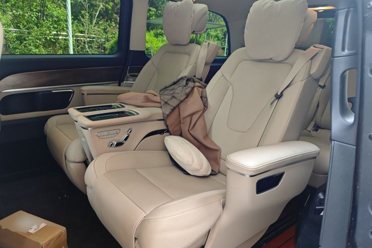 Used Mercedes-Benz V-Class 2021 V 260 Prestige Edition Left Rear Seat