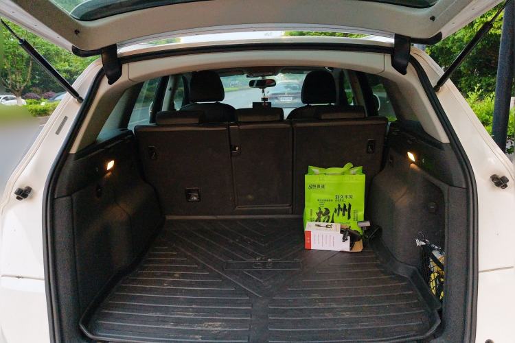 Used Audi Q5 2017 40 TFSI Technology Edition Trunk