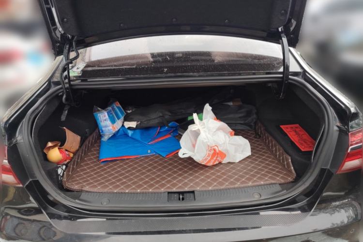 Used Roewe i6 New Energy 2017 45T Hybrid Connect & Smart Enjoyment Edition