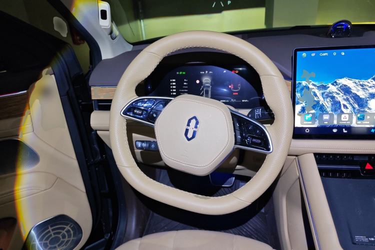 Used Hima AITO M7 2024 1.5T Intelligent Drive Rear-Drive Ultra Version 5 Seats
