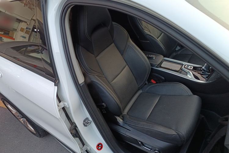 Used Lynk & Co 01 2019 2.0T Two-Wheel-Drive Pro Version China V Standard
