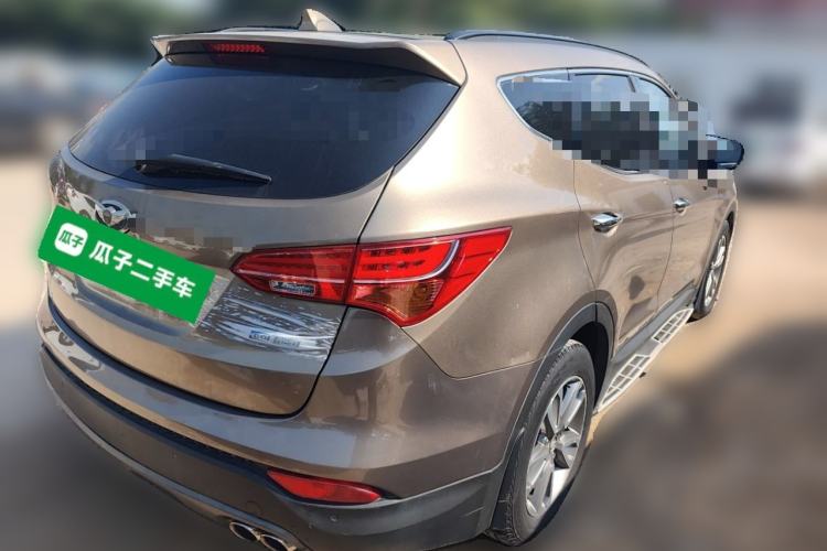 Used Hyundai Santa Fe Classic 2013 3.0L 4x4 Comfort Edition with Navigation 7 Seats Euro IV
