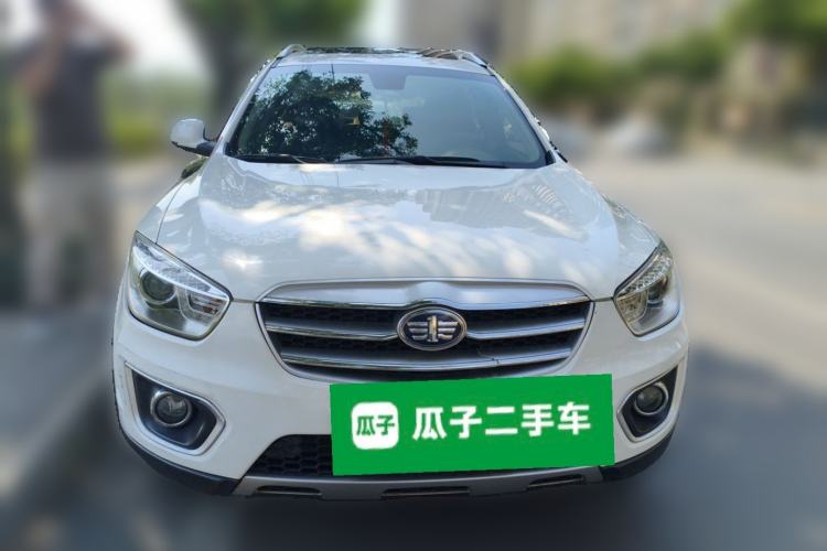 Used Bestune X80 2013 2.0L manual luxury version
